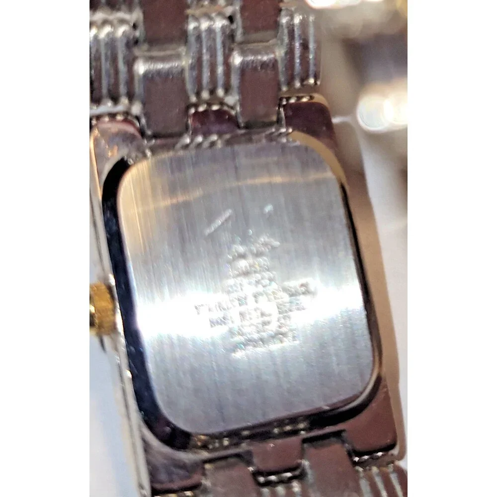 New John Weitz Men's Dress Watch - Never Worn - Gold Tone - New Battery